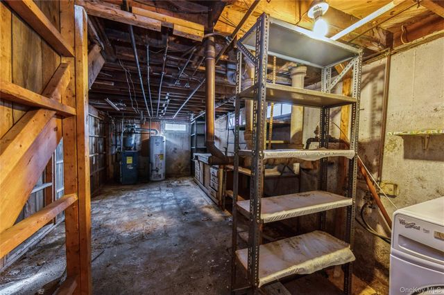 54 31st Street, Copiague, NY 11726