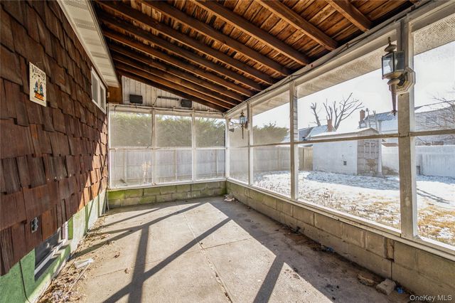 54 31st Street, Copiague, NY 11726