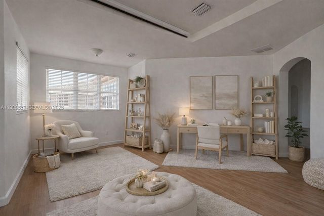 7943 NW 111th Ct, Doral, FL 33178