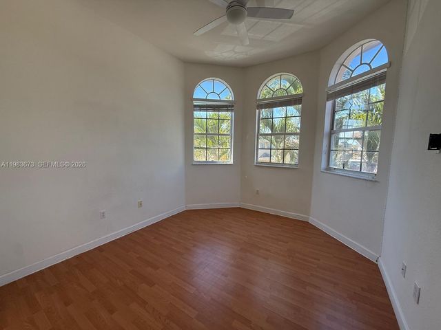 7943 NW 111th Ct, Doral, FL 33178