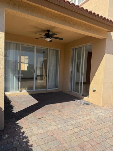 7943 NW 111th Ct, Doral, FL 33178