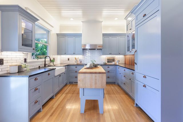 2220 Capitol Ave, Sacramento, CA 95816