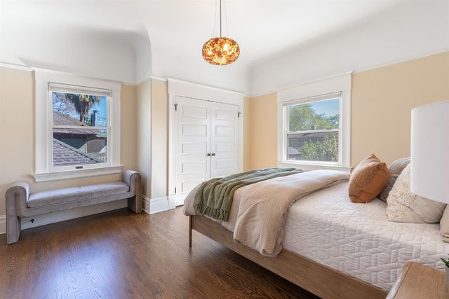 2220 Capitol Ave, Sacramento, CA 95816