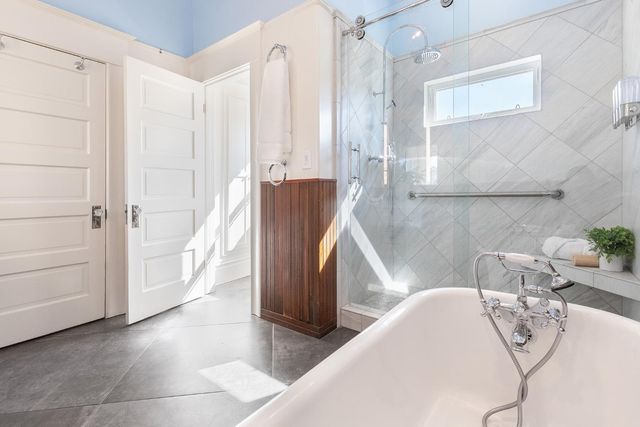 2220 Capitol Ave, Sacramento, CA 95816