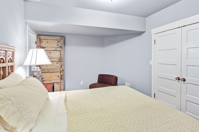 2220 Capitol Ave, Sacramento, CA 95816