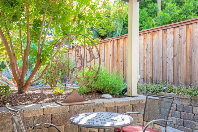 2220 Capitol Ave, Sacramento, CA 95816