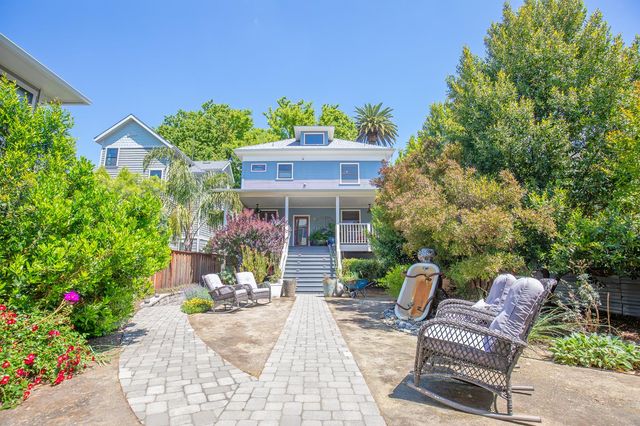 2220 Capitol Ave, Sacramento, CA 95816