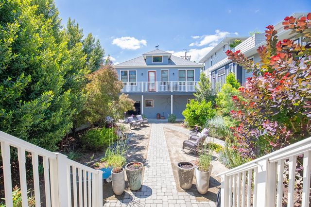 2220 Capitol Ave, Sacramento, CA 95816