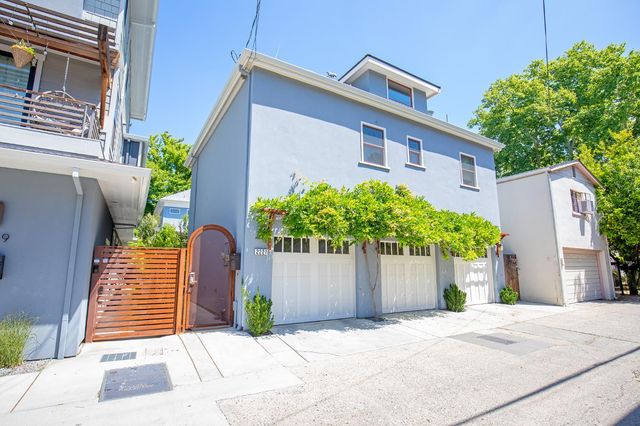 2220 Capitol Ave, Sacramento, CA 95816