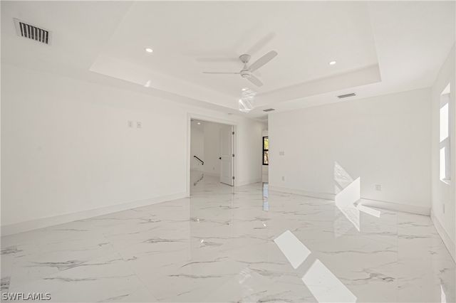 240 33rd AVE NE, Naples, FL 34120