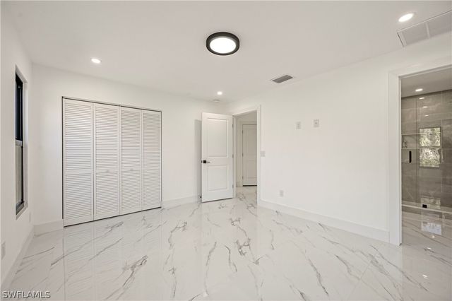 240 33rd AVE NE, Naples, FL 34120