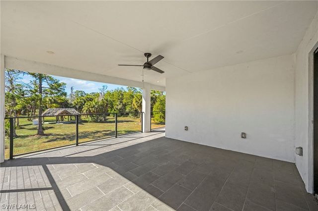 240 33rd AVE NE, Naples, FL 34120