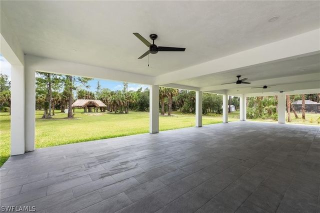 240 33rd AVE NE, Naples, FL 34120