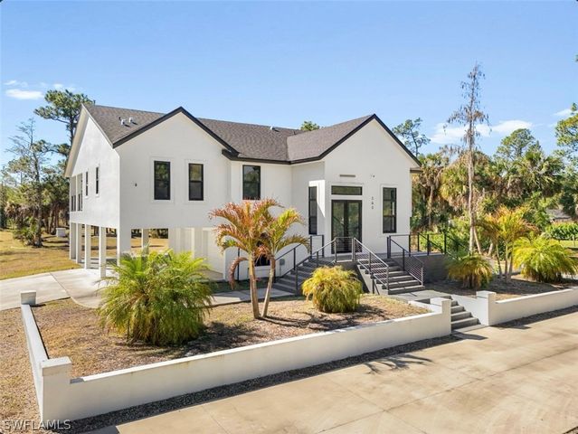 240 33rd AVE NE, Naples, FL 34120