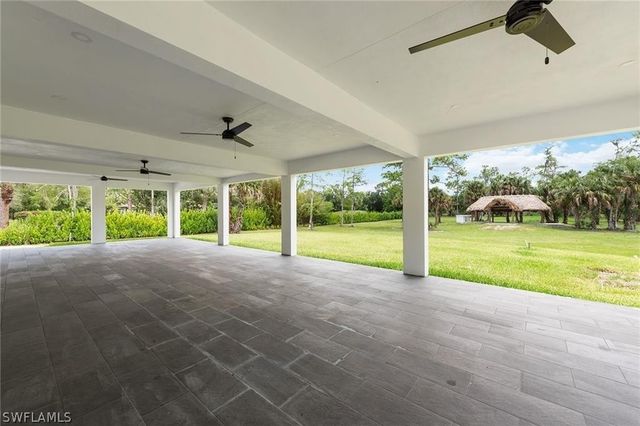 240 33rd AVE NE, Naples, FL 34120