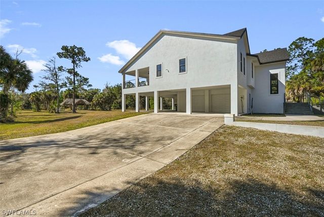 240 33rd AVE NE, Naples, FL 34120