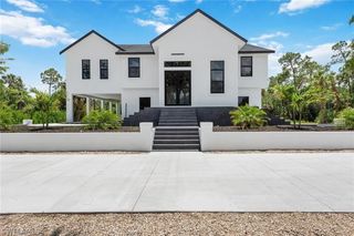 240 33rd AVE NE, Naples, FL 34120