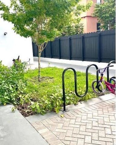 1547 NW 2nd St 202, Miami, FL 33125