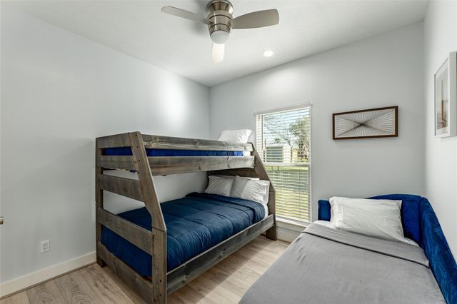 294 Debbie Lane, Dickinson, TX 77539