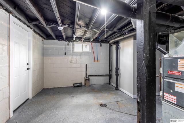 3316 N 55th Street, Omaha, NE 68104