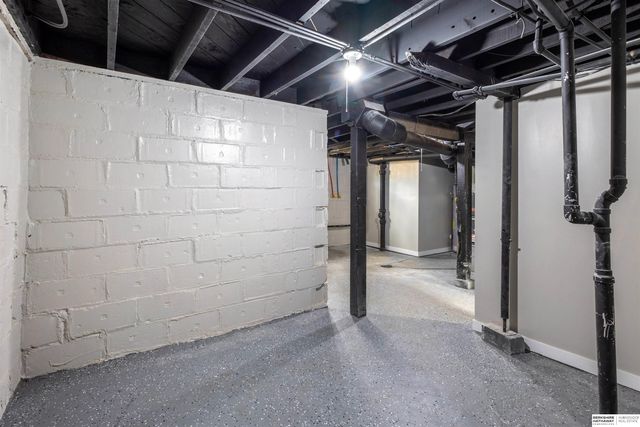 3316 N 55th Street, Omaha, NE 68104