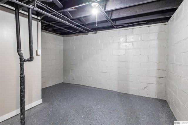 3316 N 55th Street, Omaha, NE 68104