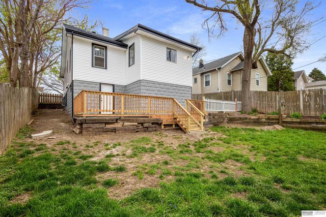 3316 N 55th Street, Omaha, NE 68104