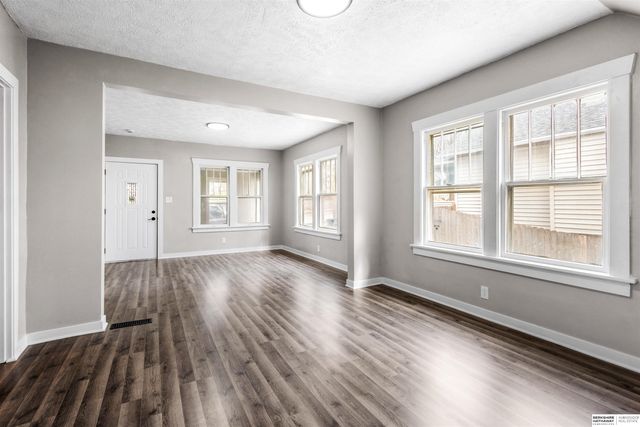 3316 N 55th Street, Omaha, NE 68104