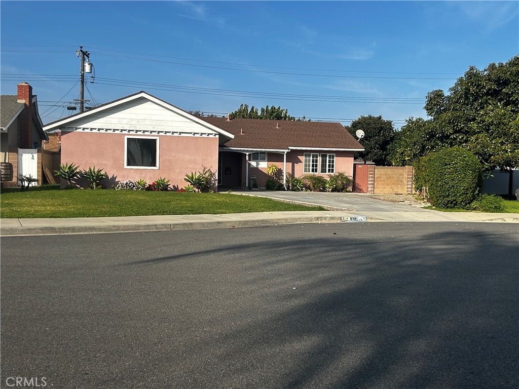 8281 Guilders, Huntington Beach, CA 92647
