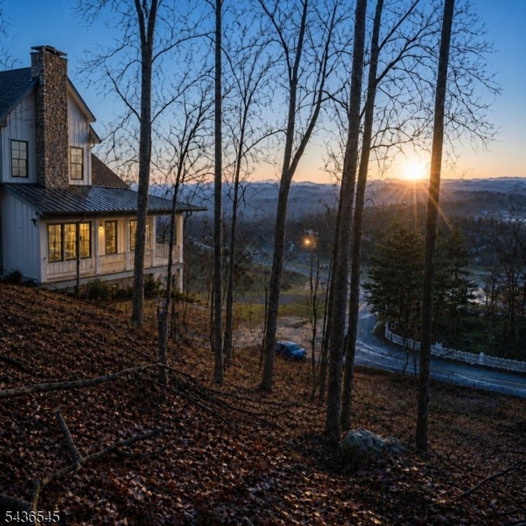 76 Monroe Rd, Lafayette Twp., NJ 07848