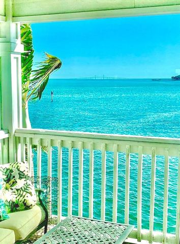 5285 COQUINA KEY DRIVE SE C, St Petersburg, FL 33705