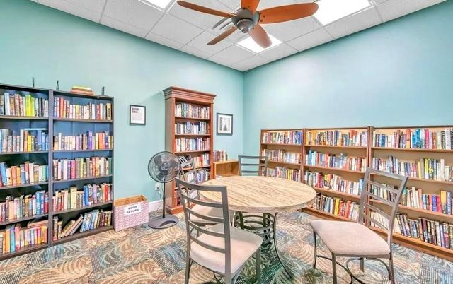 5285 COQUINA KEY DRIVE SE C, St Petersburg, FL 33705