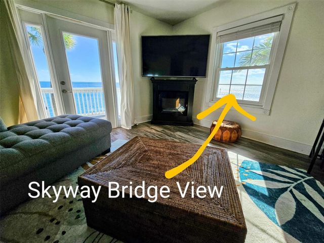 5285 COQUINA KEY DRIVE SE C, St Petersburg, FL 33705