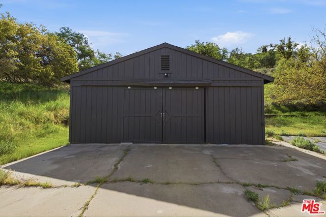 27961 Preakness Drive, Tehachapi, CA 93561