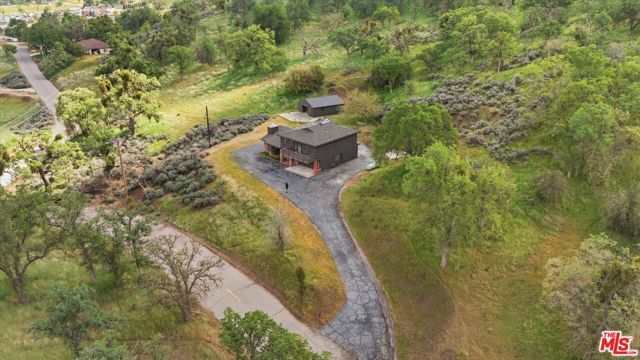 27961 Preakness Drive, Tehachapi, CA 93561