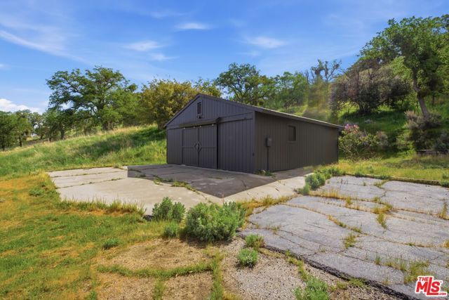 27961 Preakness Drive, Tehachapi, CA 93561