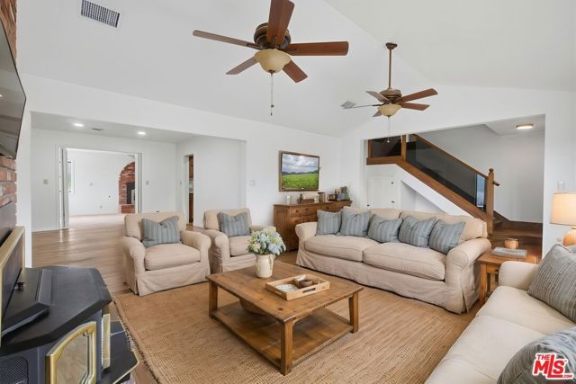 27961 Preakness Drive, Tehachapi, CA 93561