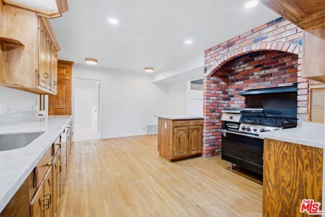 27961 Preakness Drive, Tehachapi, CA 93561