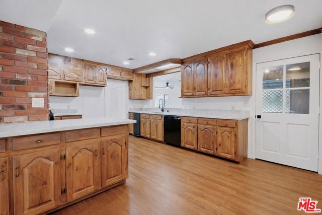 27961 Preakness Drive, Tehachapi, CA 93561