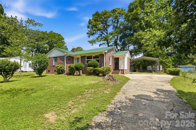 307 Dutchman Avenue, Mount Holly, NC 28120