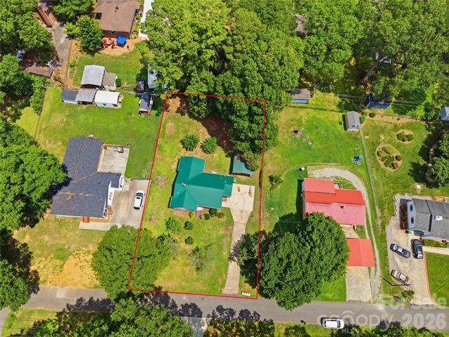 307 Dutchman Avenue, Mount Holly, NC 28120