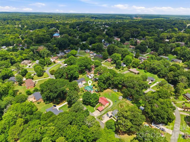 307 Dutchman Avenue, Mount Holly, NC 28120