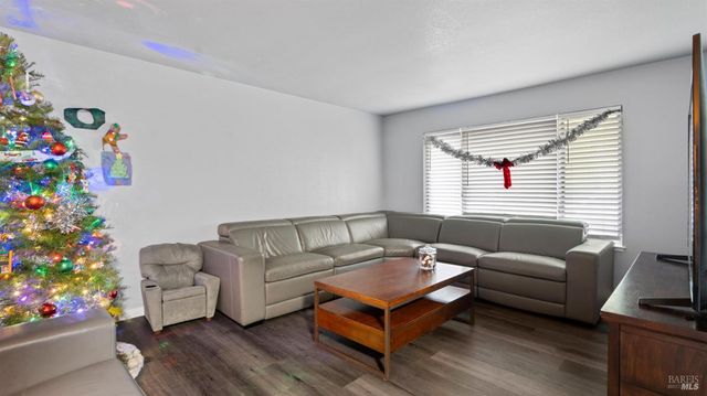 3456 Norwalk Pl, Fairfield, CA 94534