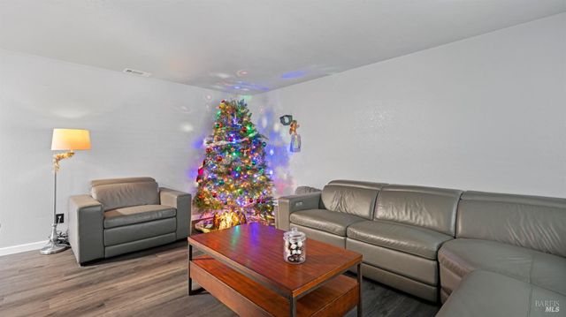 3456 Norwalk Pl, Fairfield, CA 94534