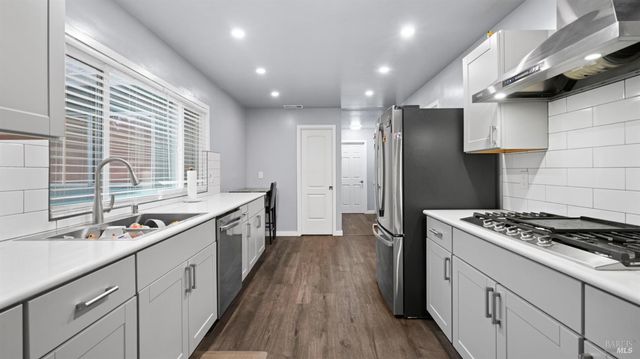 3456 Norwalk Pl, Fairfield, CA 94534