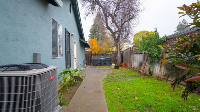 3456 Norwalk Pl, Fairfield, CA 94534