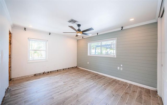 333 BELLEAIR DRIVE NE, St Petersburg, FL 33704