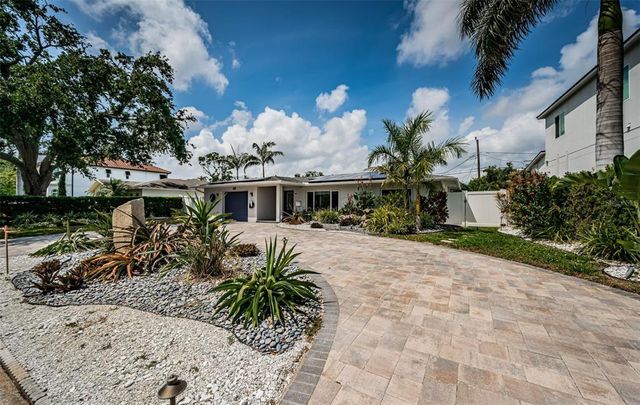 333 BELLEAIR DRIVE NE, St Petersburg, FL 33704
