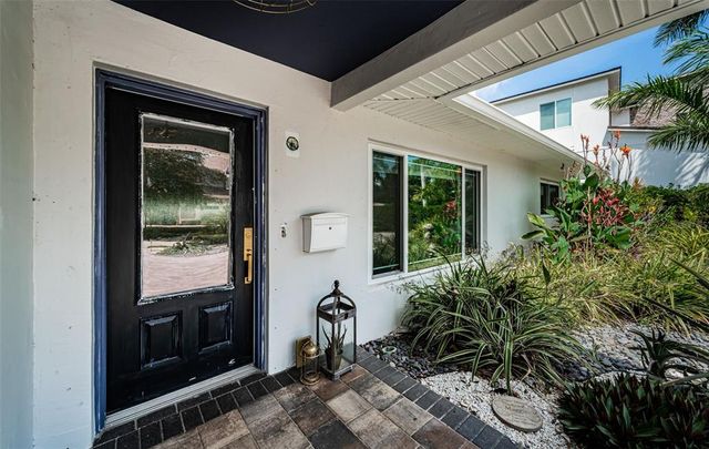 333 BELLEAIR DRIVE NE, St Petersburg, FL 33704
