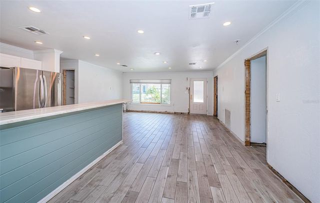 333 BELLEAIR DRIVE NE, St Petersburg, FL 33704